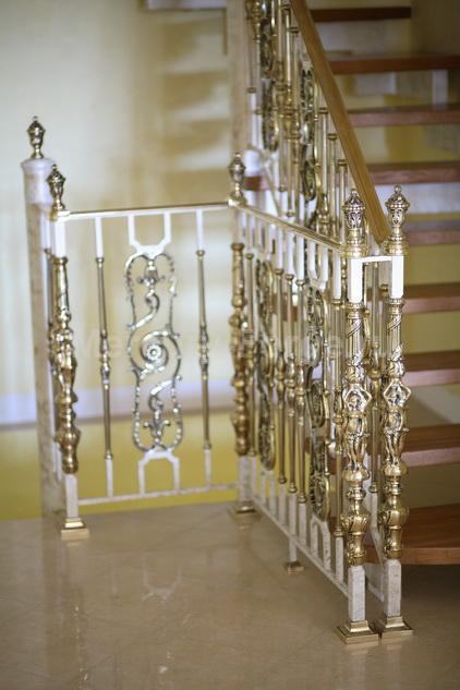 Латунные ограждения